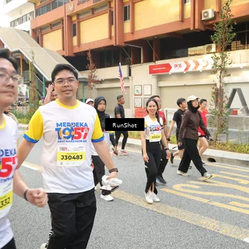 Runner Photo 4699725