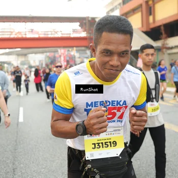 Runner Photo 4699843