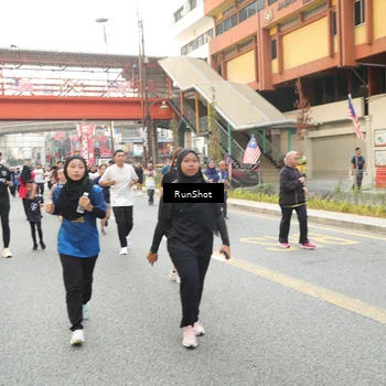 Runner Photo 4700026