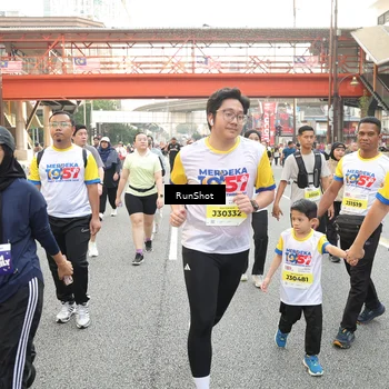 Runner Photo 4700038