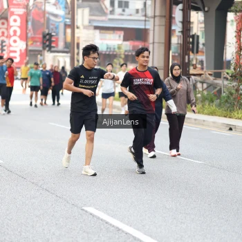 Runner Photo 4700093
