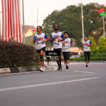 Runner Photo 4700115