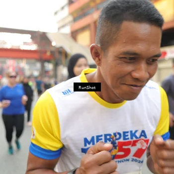 Runner Photo 4700177
