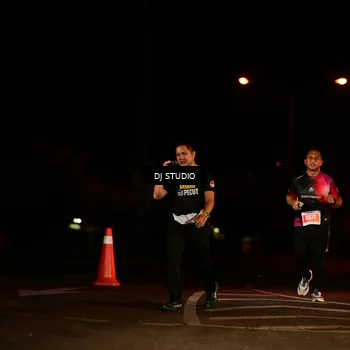 Runner Photo 4700192