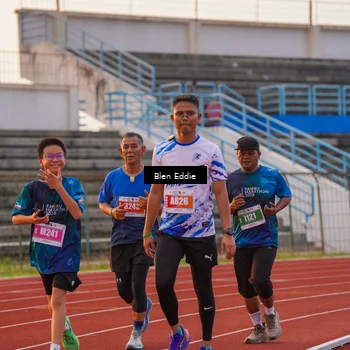 Runner Photo 4700274