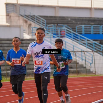 Runner Photo 4700279