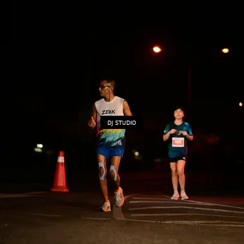Runner Photo 4700336