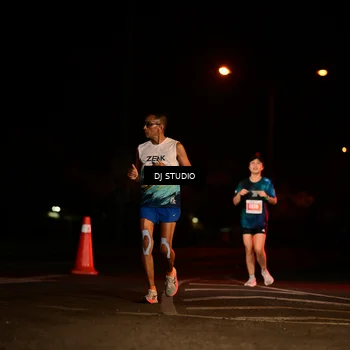 Runner Photo 4700337