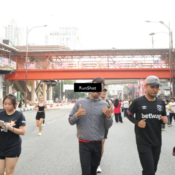 Runner Photo 4700349