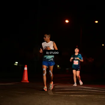 Runner Photo 4700356