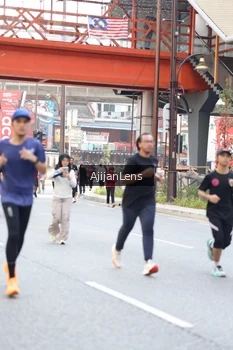 Runner Photo 4700398