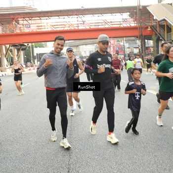 Runner Photo 4700399