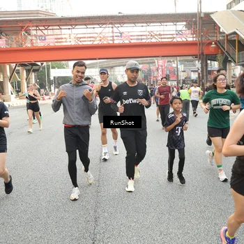 Runner Photo 4700413
