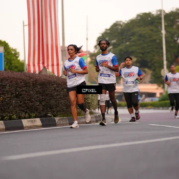 Runner Photo 4700432