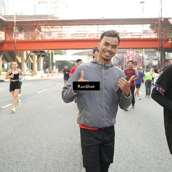 Runner Photo 4700498