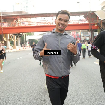Runner Photo 4700524