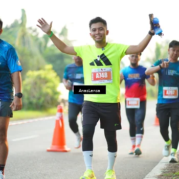 Runner Photo 4700574