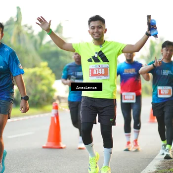 Runner Photo 4700576