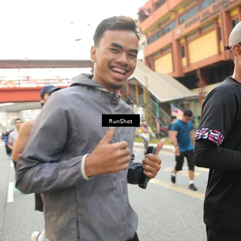 Runner Photo 4700593