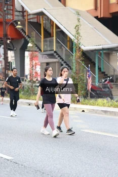 Runner Photo 4700597