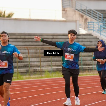 Runner Photo 4700609