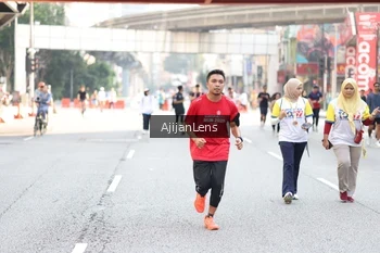Runner Photo 4700699
