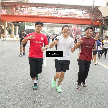 Runner Photo 4700705