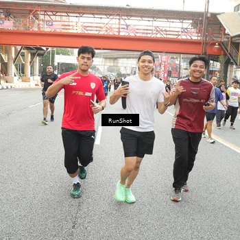 Runner Photo 4700740