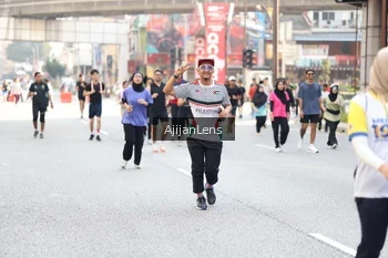Runner Photo 4700749