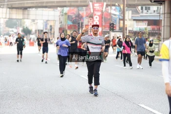 Runner Photo 4700755