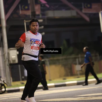 Runner Photo 4700761