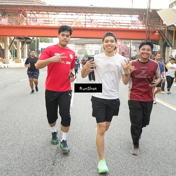 Runner Photo 4700779
