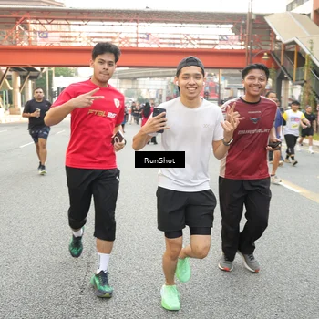 Runner Photo 4700832