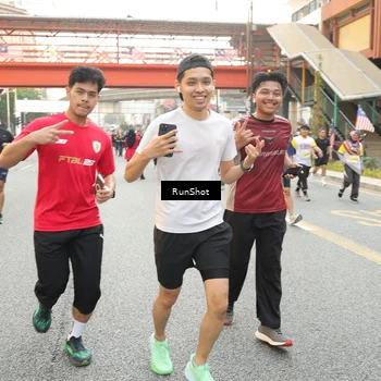 Runner Photo 4700888