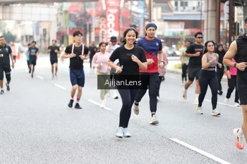 Runner Photo 4700913