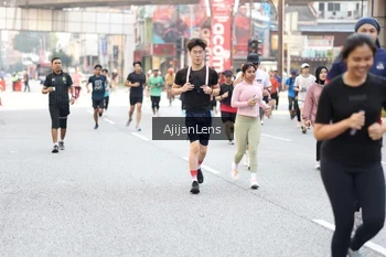 Runner Photo 4700915