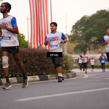 Runner Photo 4700970