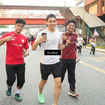 Runner Photo 4701313