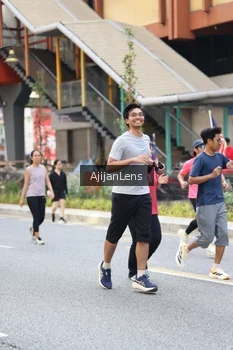 Runner Photo 4701330