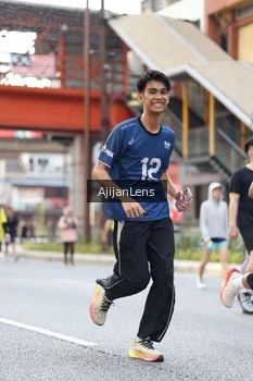 Runner Photo 4701472