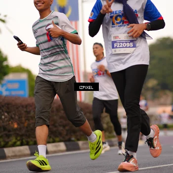 Runner Photo 4701503