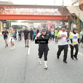 Runner Photo 4701639