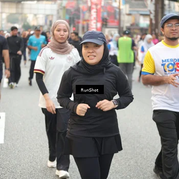 Runner Photo 4701669