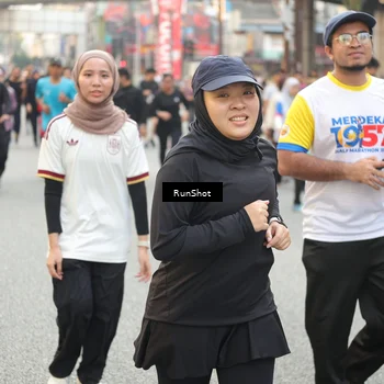 Runner Photo 4701671