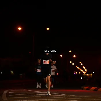 Runner Photo 4701684