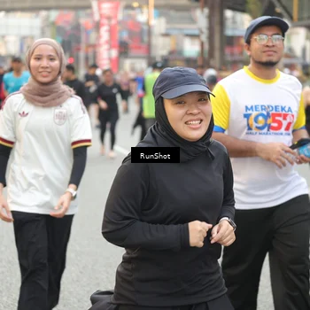 Runner Photo 4701699