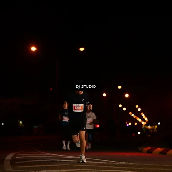 Runner Photo 4701717
