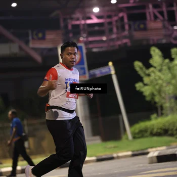 Runner Photo 4701752