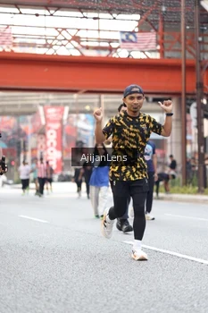 Runner Photo 4701896