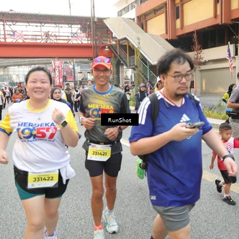 Runner Photo 4701984